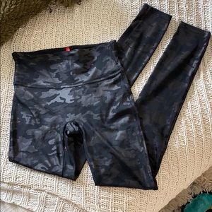 Spanx faux leather camo leggings. Size small